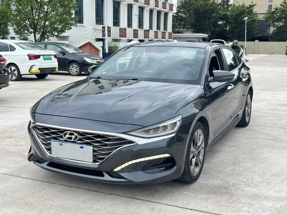 Hyundai Fista 280TGDi Sport Edition China VI 2020