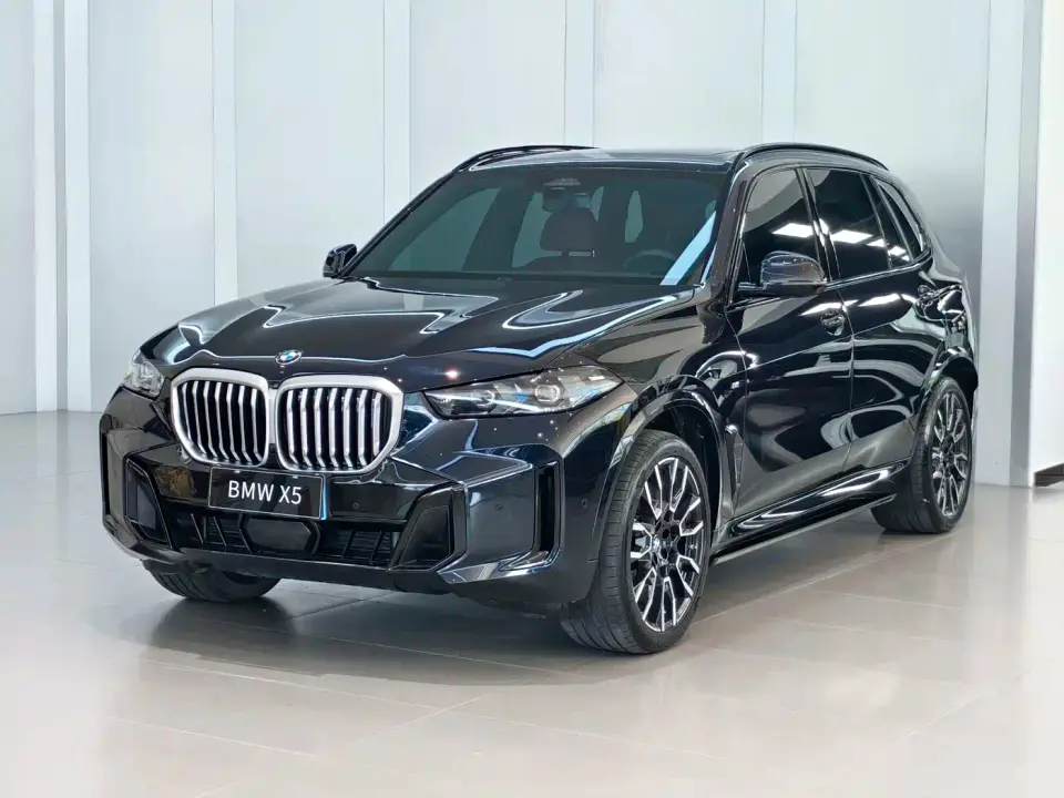 BMW X5 xDrive 40Li M Sport Black Night Package 2024
