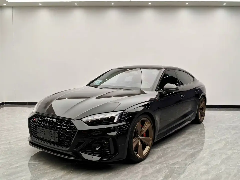 Audi RS 5 Model RS 5 2.9T Sportback Dark Gold Edition 2024