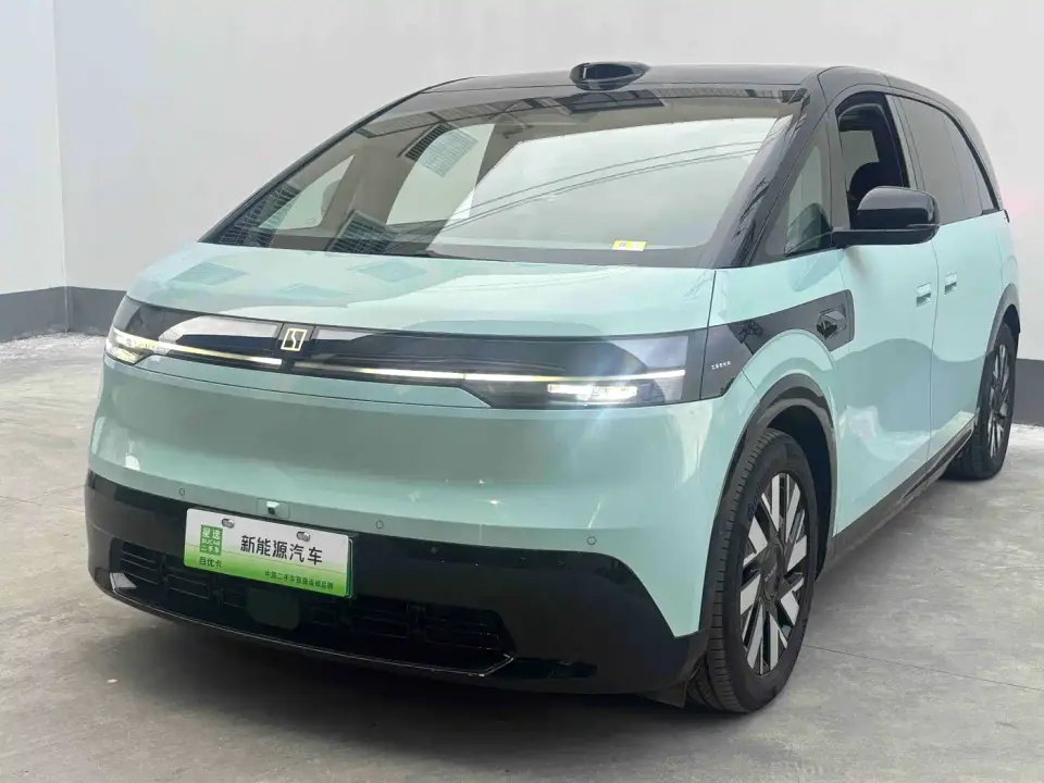 Zeekr MIX Smart Driving Edition 2025