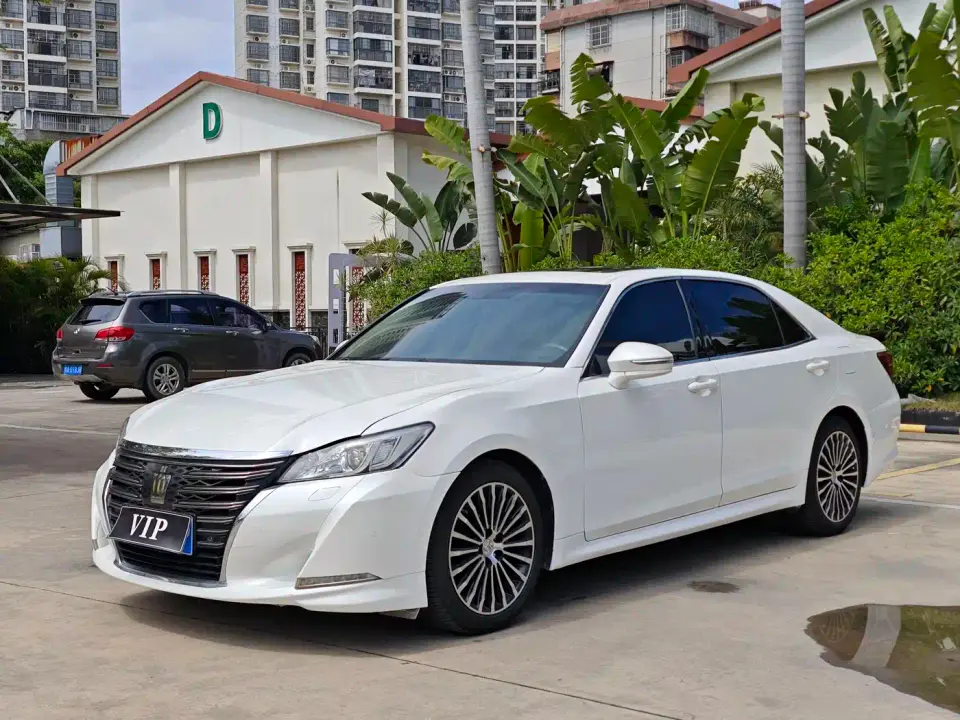 Toyota Crown 2.0T Fashion Edition 2019