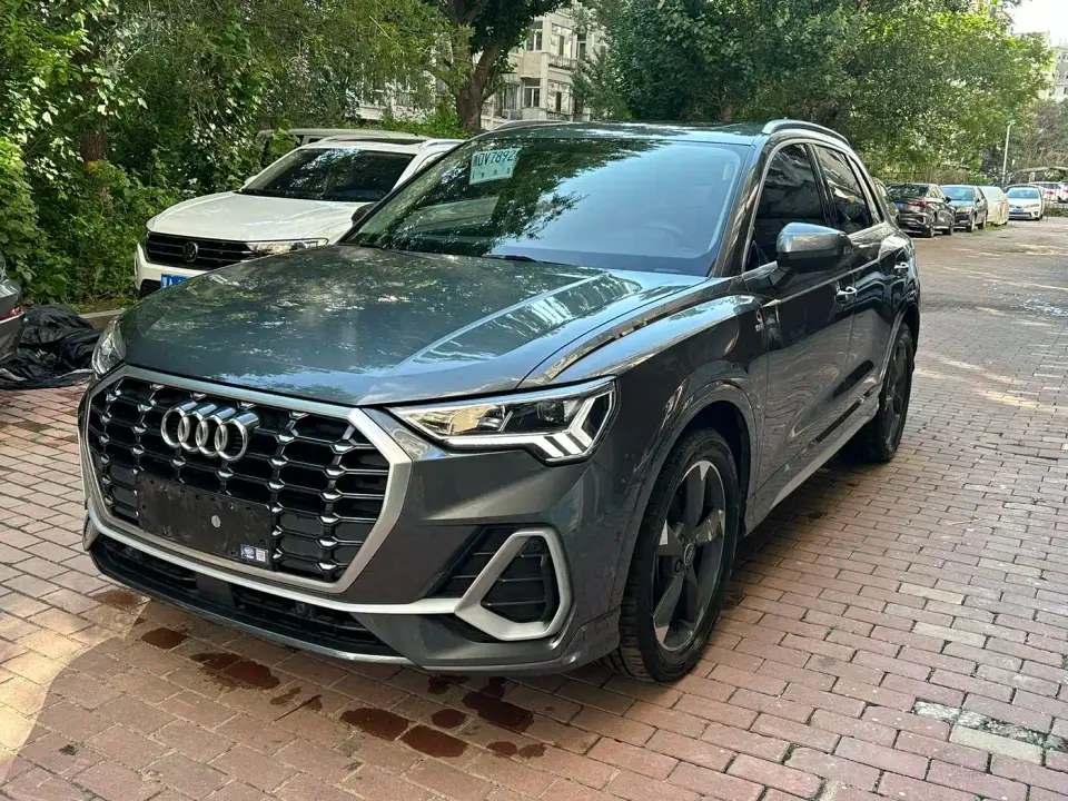Audi Q3 35 TFSI Fashion Dynamic (1.4T) 2023