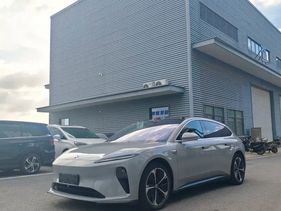 NIO ET5T Model 75kWh Touring 2024