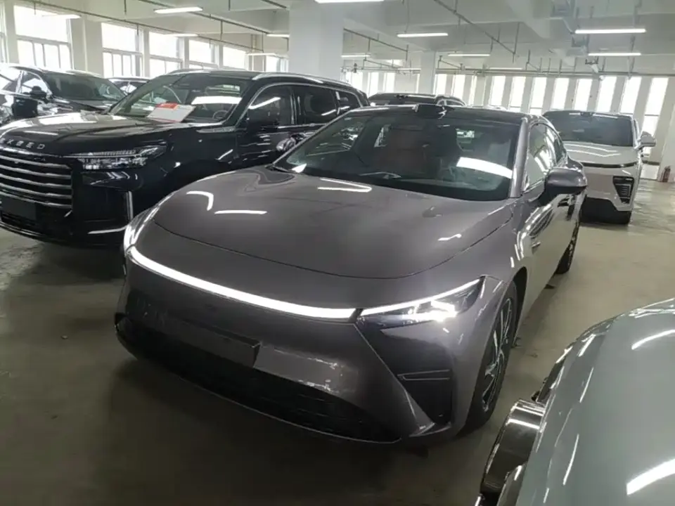 Exeed Exlantix ES Range Extender Max Urban Assist 2025