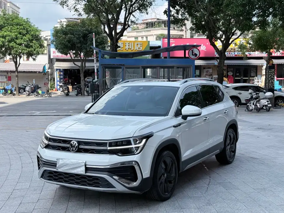 Volkswagen Tharu 300TSI 2WD Full Moon Edition 2023