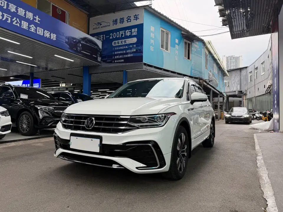 Volkswagen Tiguan L 330TSI Automatic 2WD R-Line Premium Enjoyment Edition 2024