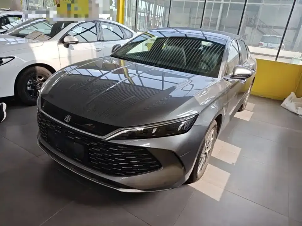 BYD Qin L DM-i 120KM Leading 2025