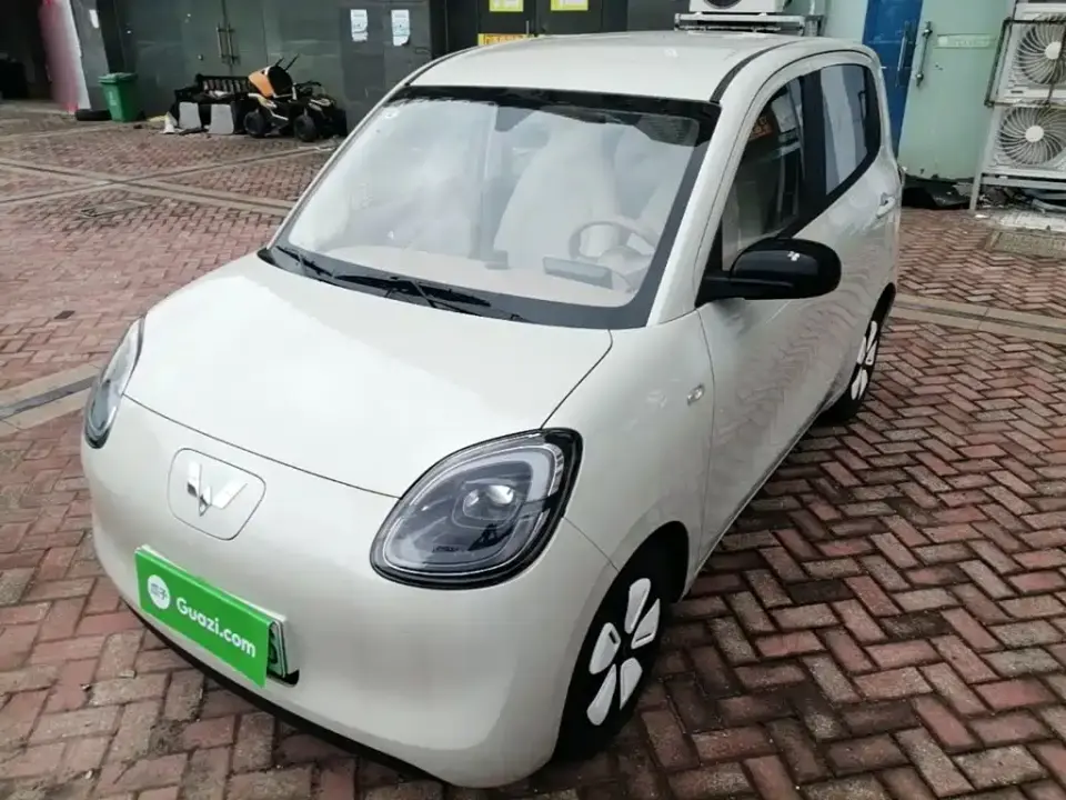 Wuling Motors Hongguang MINIEV 4-Door Advanced 2025