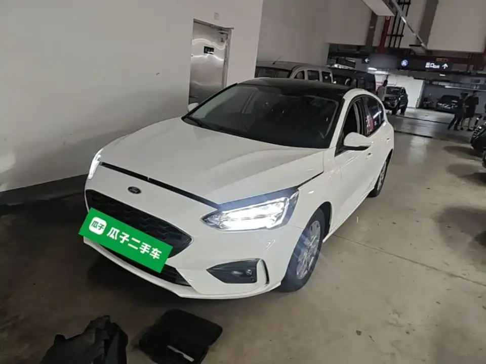 Ford Focus Hatchback EcoBoost 180 Auto Trend 2021