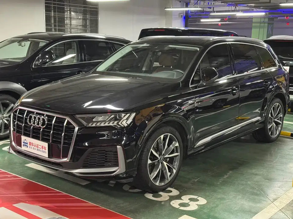 Audi Q7 55 TFSI quattro S line Sport 2021