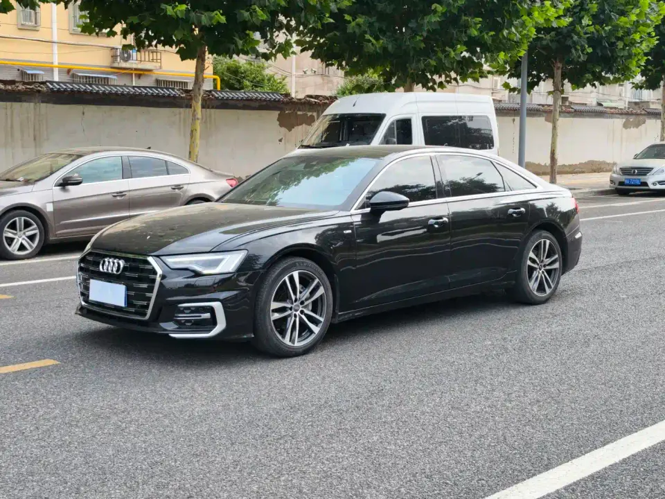 Audi A6L 40 TFSI Luxury Dynamic 2024