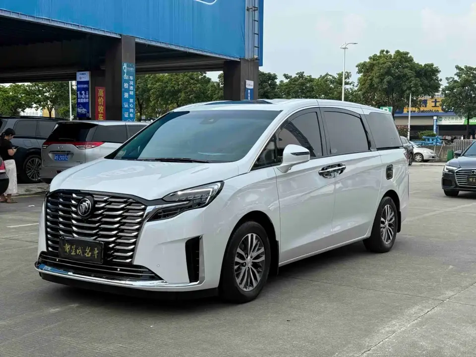 Buick GL8 ES Landmark 653T Premium 2022