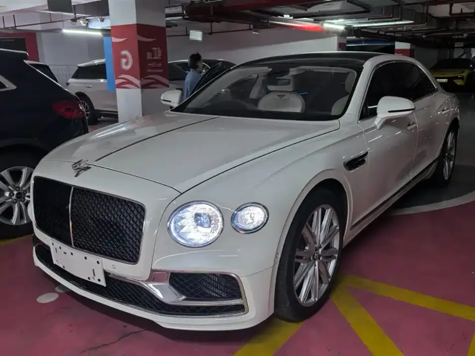 Bentley Flying Spur 4.0T V8 Standard Edition 2024