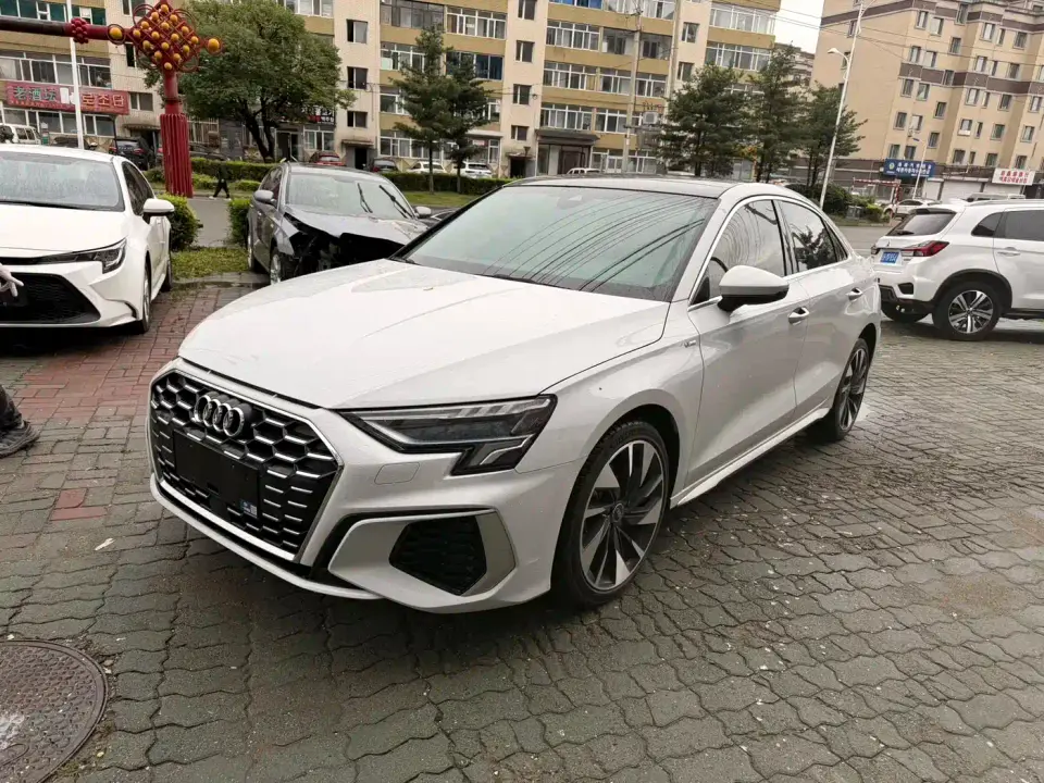 Audi A3 A3L Limousine 35 TFSI Style Sport 2022