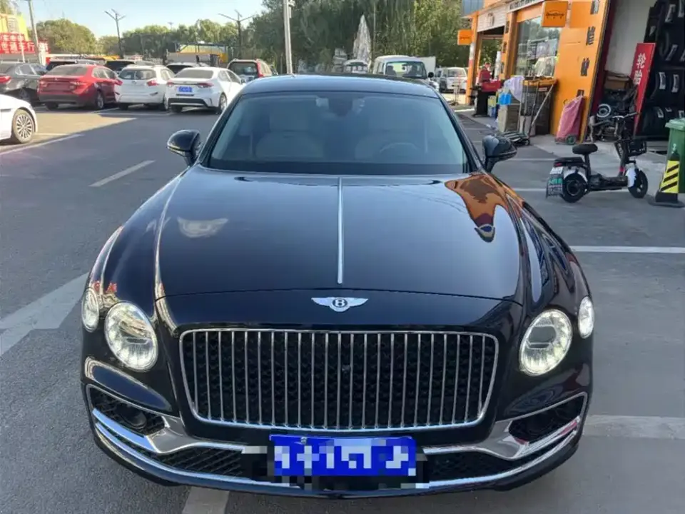 Bentley Flying Spur 4.0T V8 Standard 2022