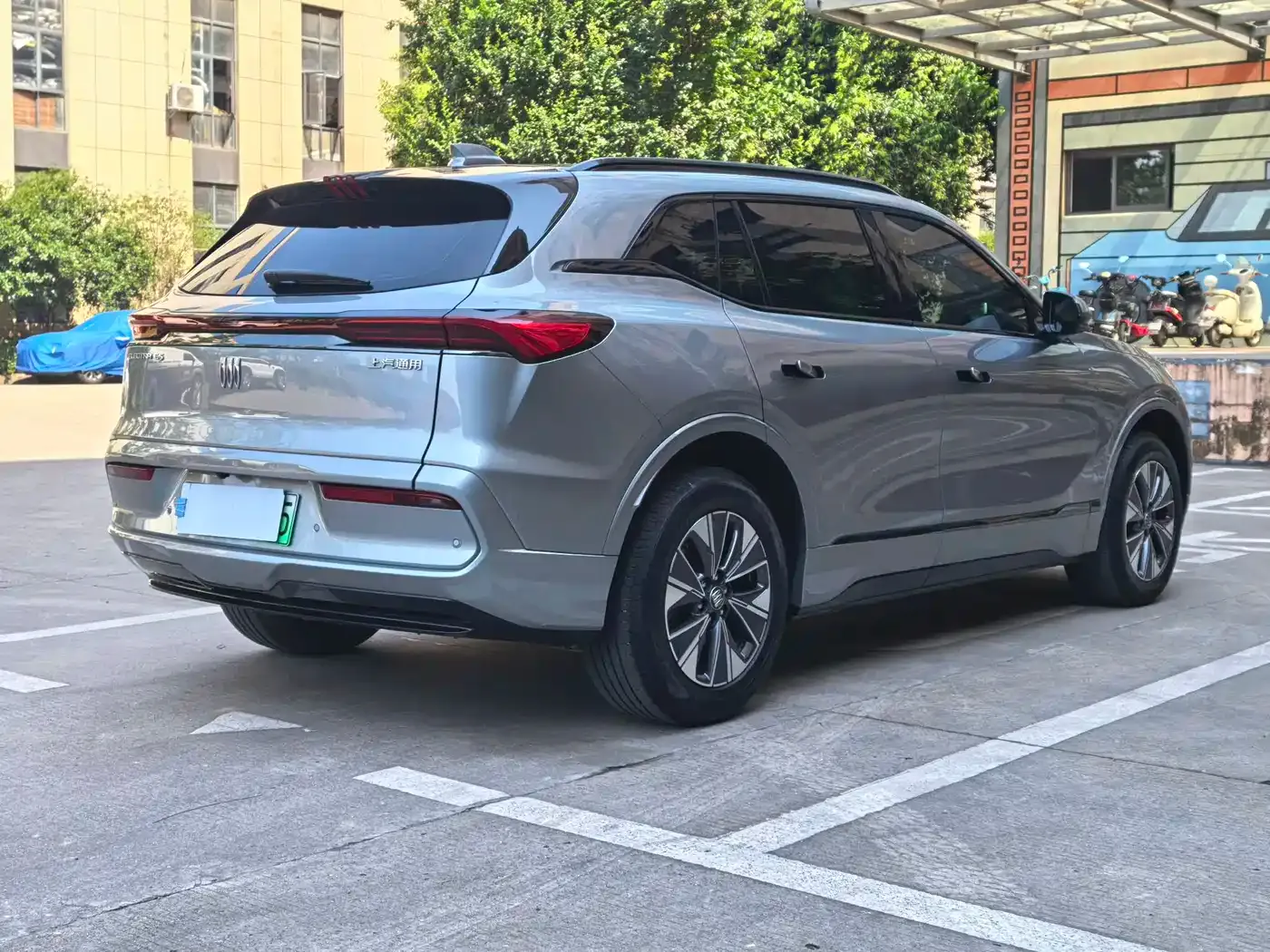 Buick E5 Pioneer Pro Edition 2025 — фото 15