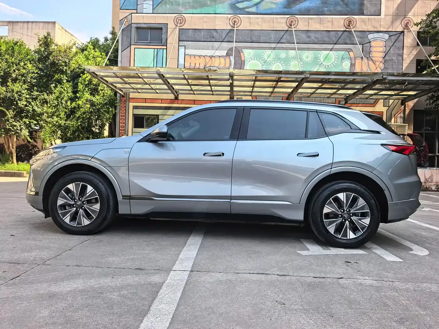 Buick E5 Pioneer Pro Edition 2025 — фото 21