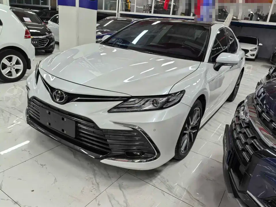 Toyota Camry 2.5G Luxury Edition 2023