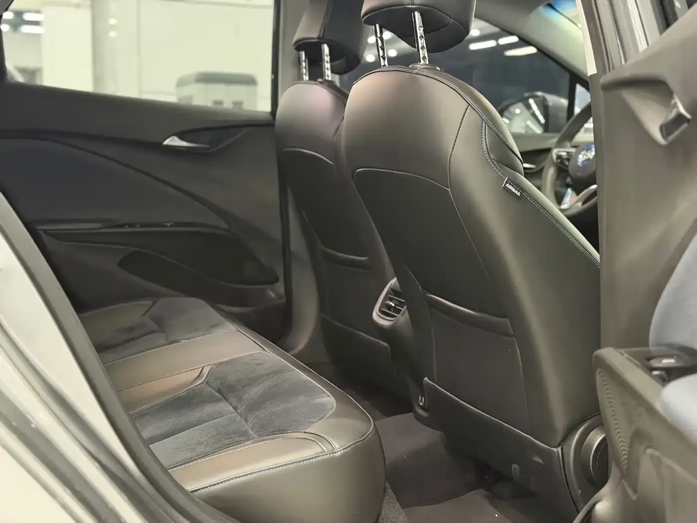 Buick Velite 6 Plug-in Hybrid Connected Smart Edition 2021 — фото 10