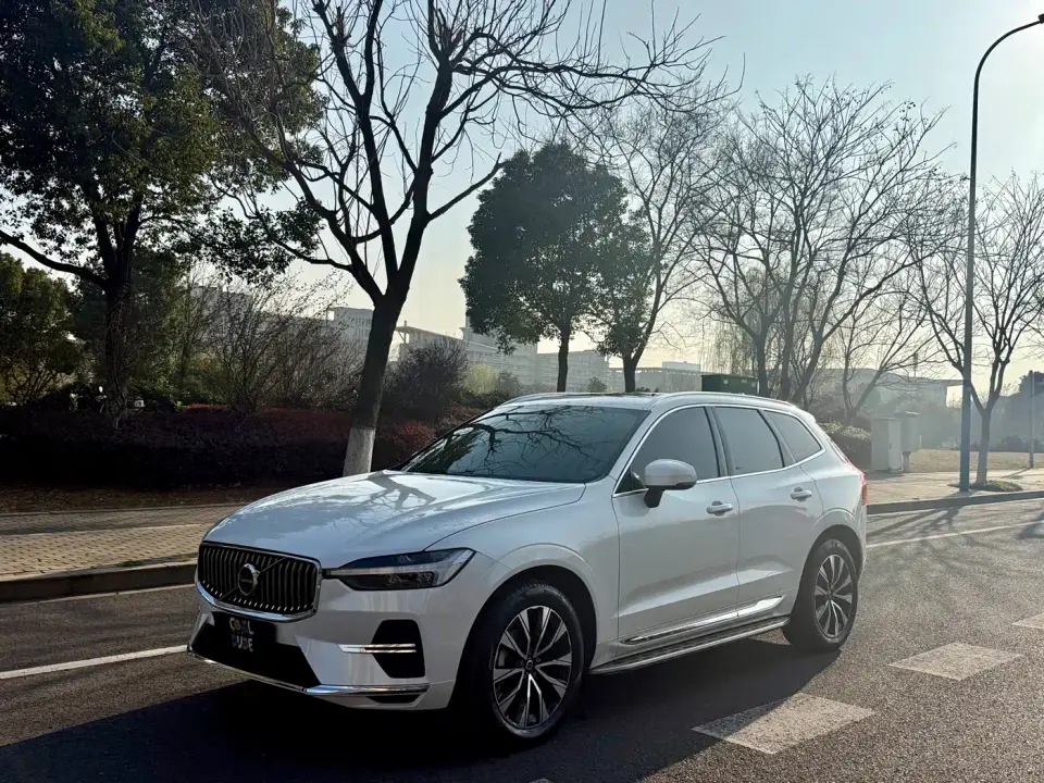 Volvo XC60 B5 AWD Smart Elite Luxury 2022