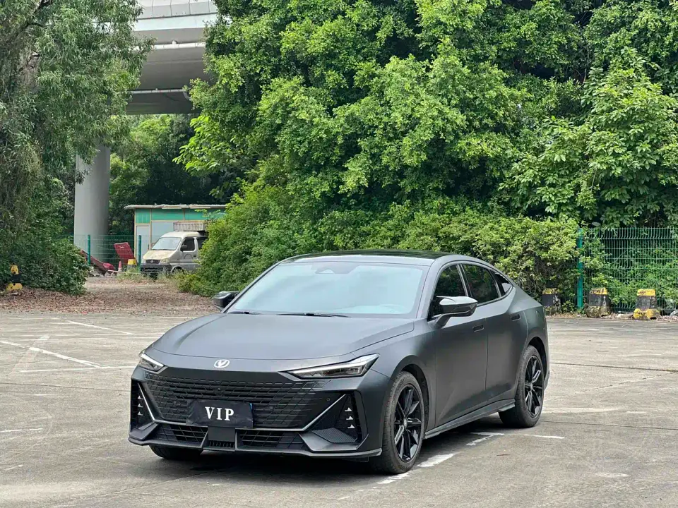 Changan UNI-V 1.5T Premium Model 2023