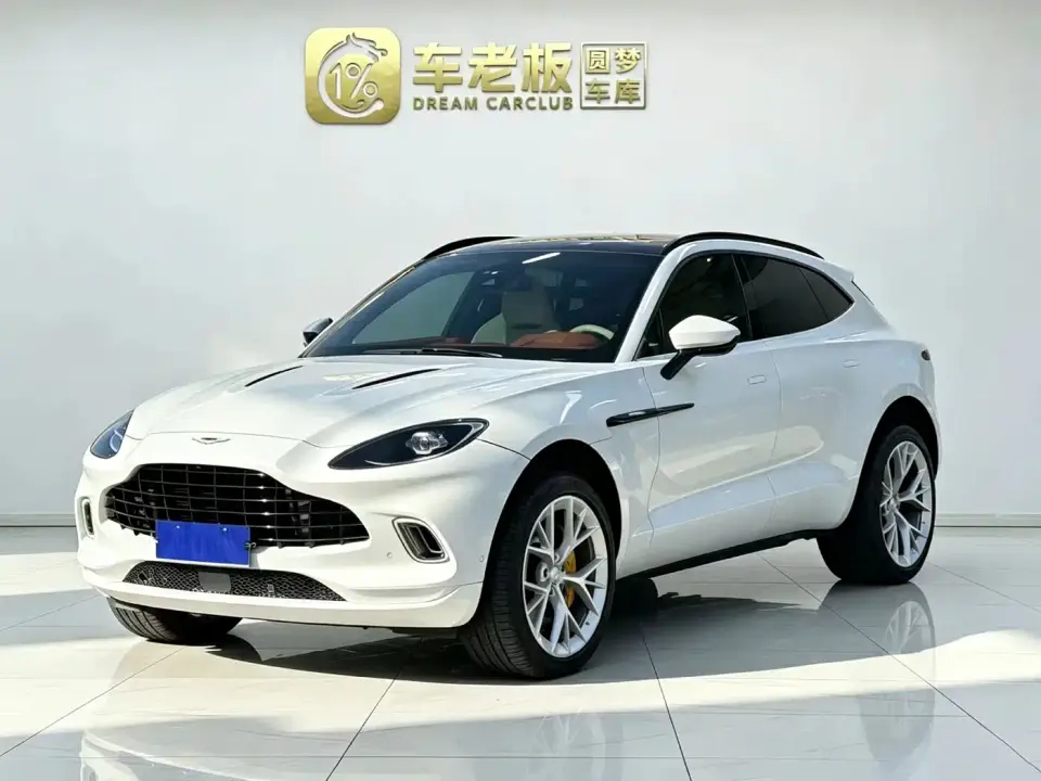 Aston Martin DBX 4.0T V8 2021