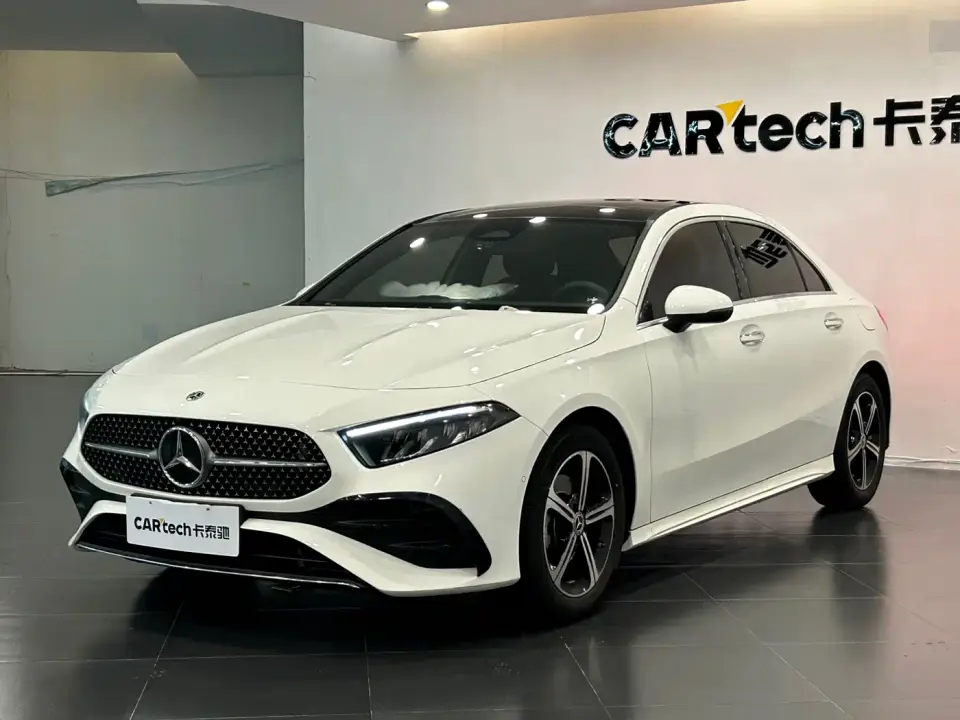 Mercedes-Benz A-Class A 200 L Fashion Edition 2024