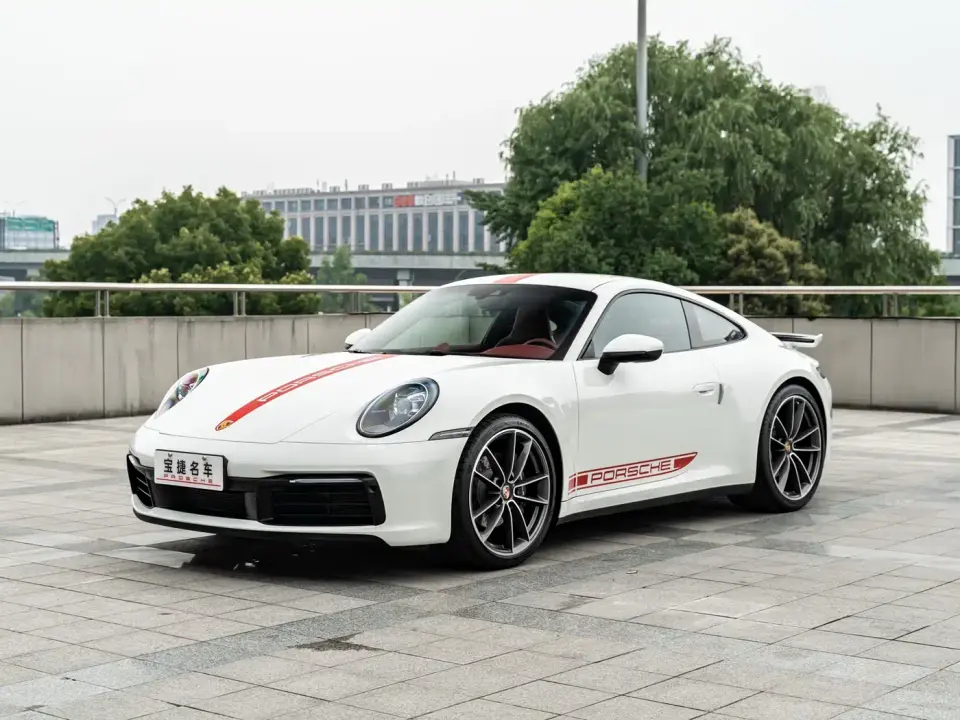 Porsche 911 Carrera 3.0T 2024
