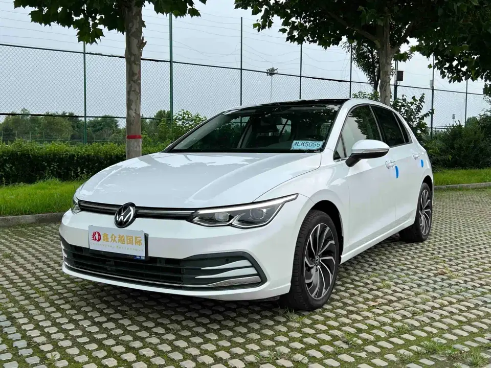 Volkswagen Golf 200TSI DSG Pro 2022