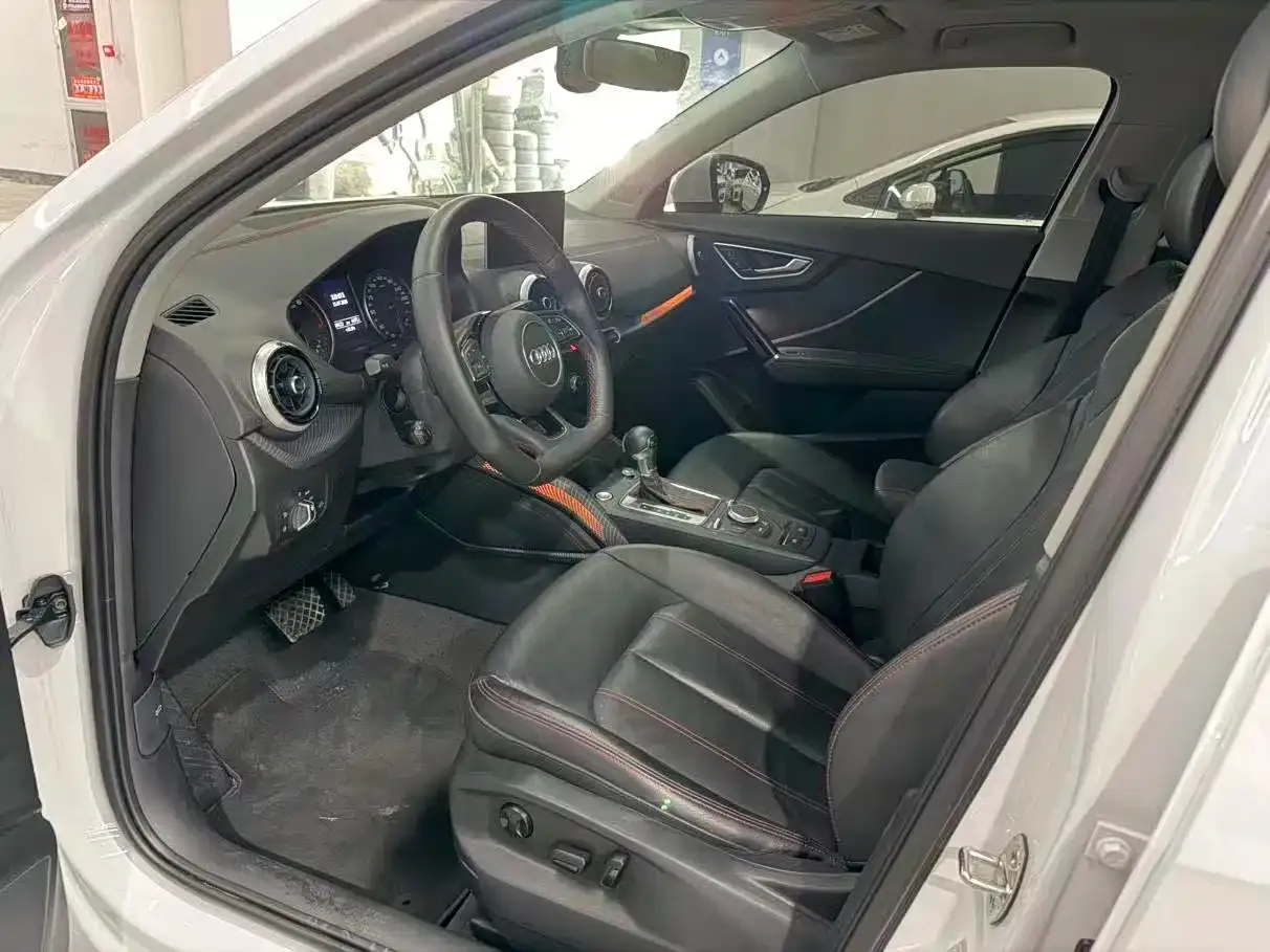 Audi Q2L 35 TFSI Progressive Dynamic 2023 — фото 4