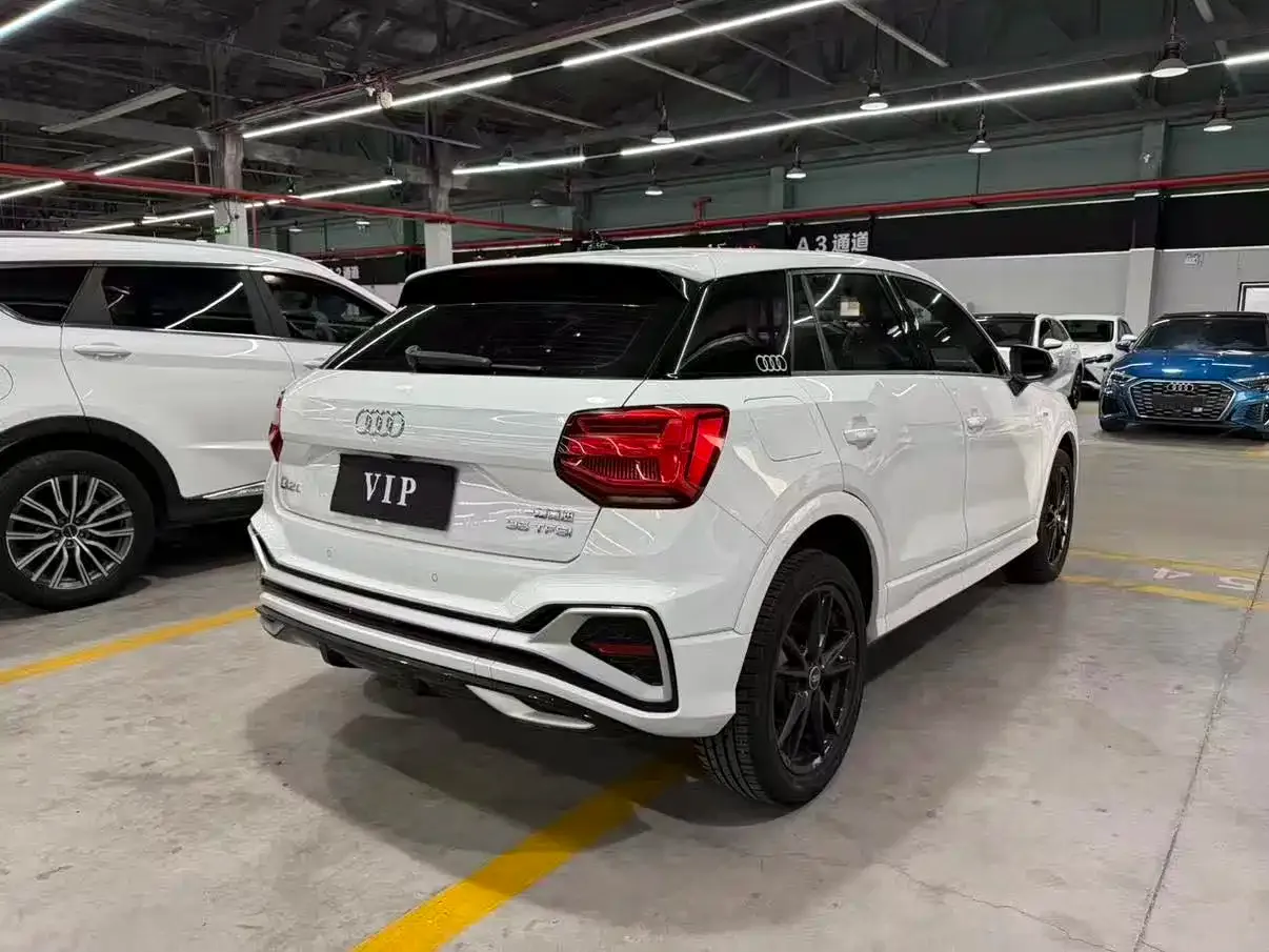 Audi Q2L 35 TFSI Progressive Dynamic 2023 — фото 6
