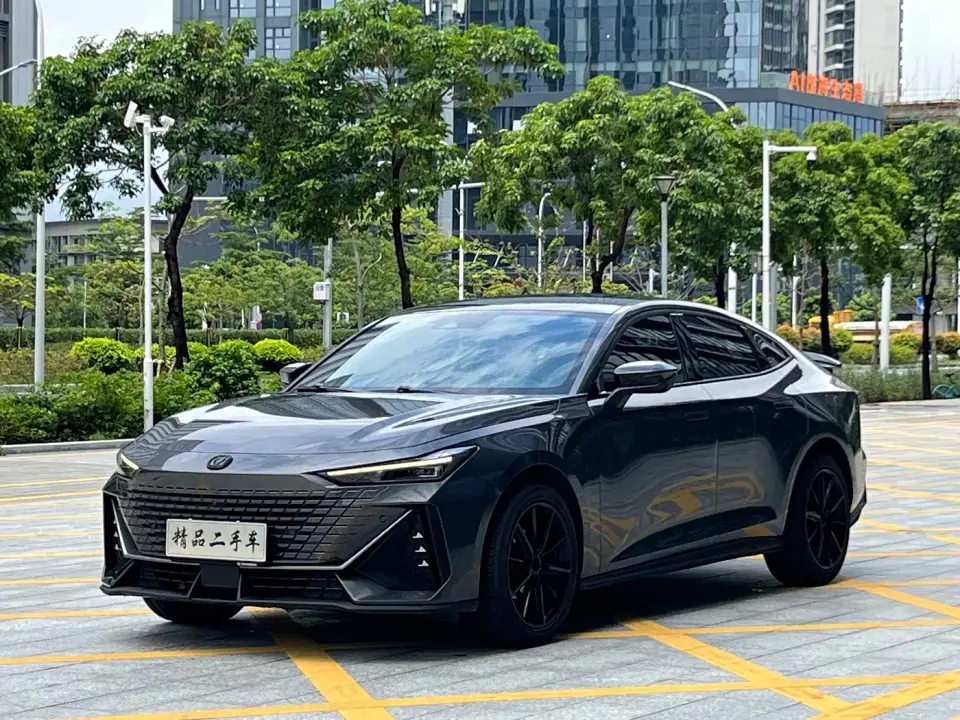 Changan UNI-V 1.5T Luxury Edition 2024