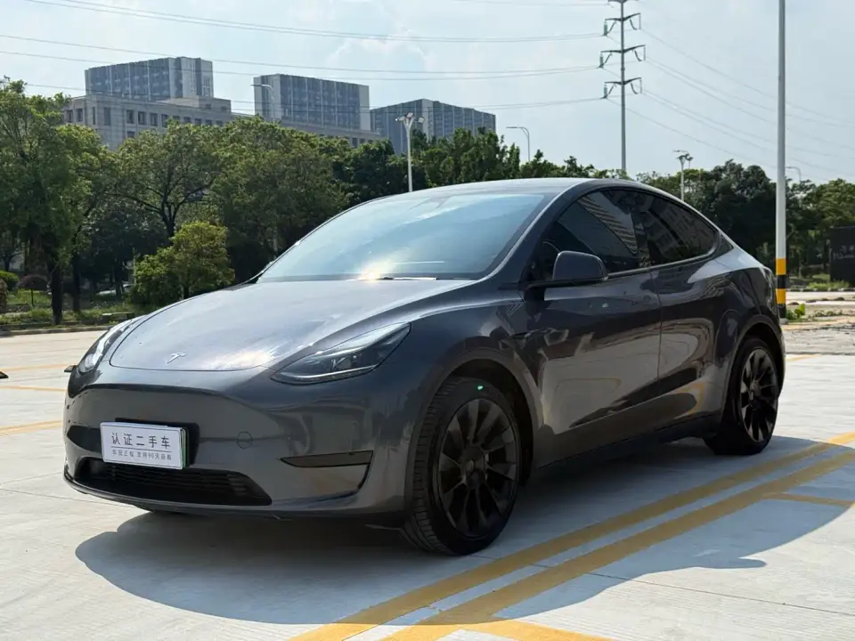 Tesla Model Y Facelift Rear-Wheel Drive Version 2023