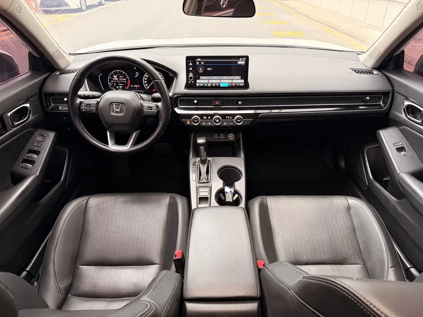 Honda Civic 180TURBO CVT Premium Edition 2024 — фото 16