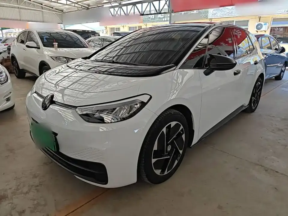 Volkswagen ID.3 Smart Outstanding Edition 2024