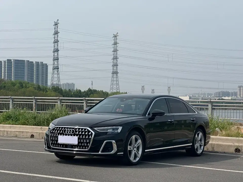 Audi A8 A8L 50 TFSI quattro Exclusive 2023