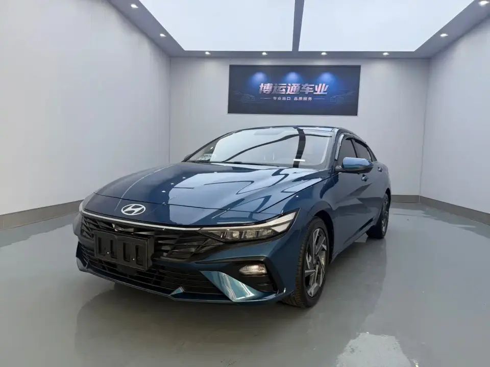 Hyundai Elantra 1.5L CVT GLS Premium 2024
