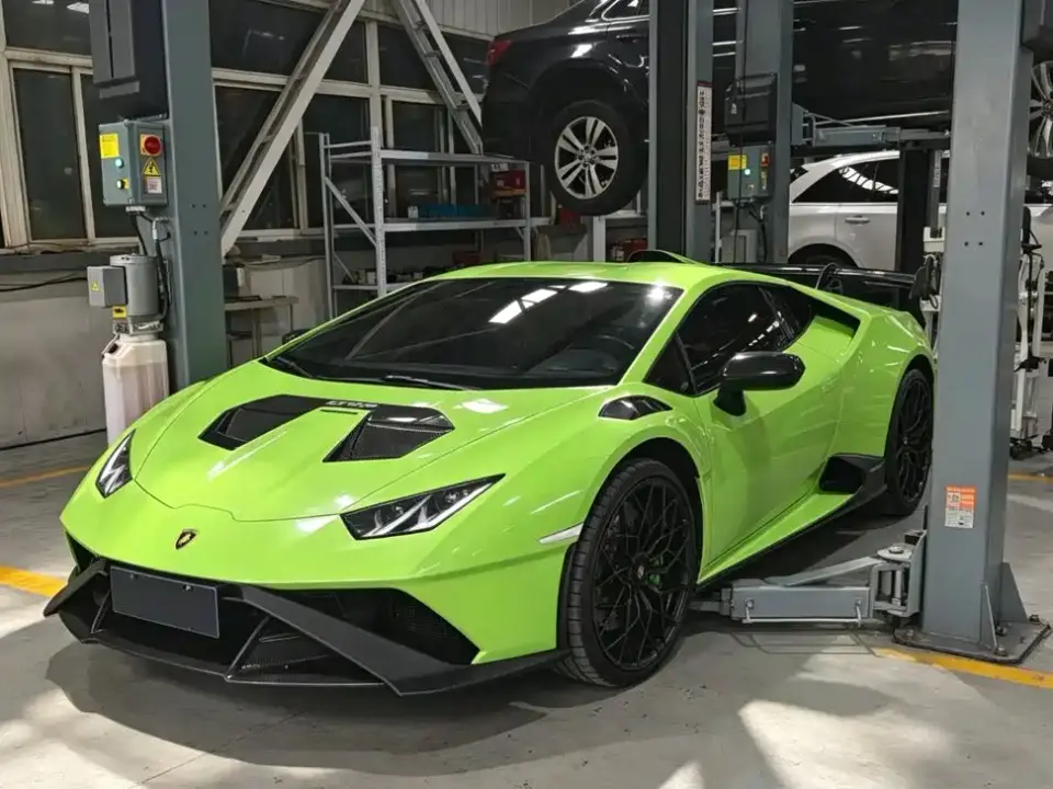 Lamborghini Huracán Huracán STO 2022