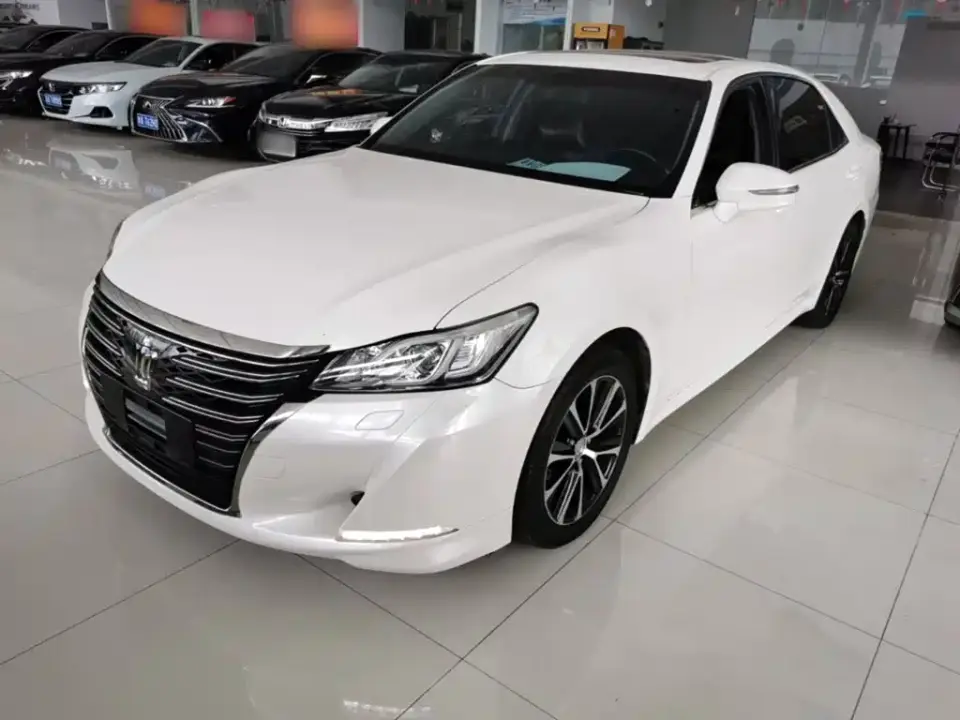 Toyota Crown 2.0T Fashion Edition 2019
