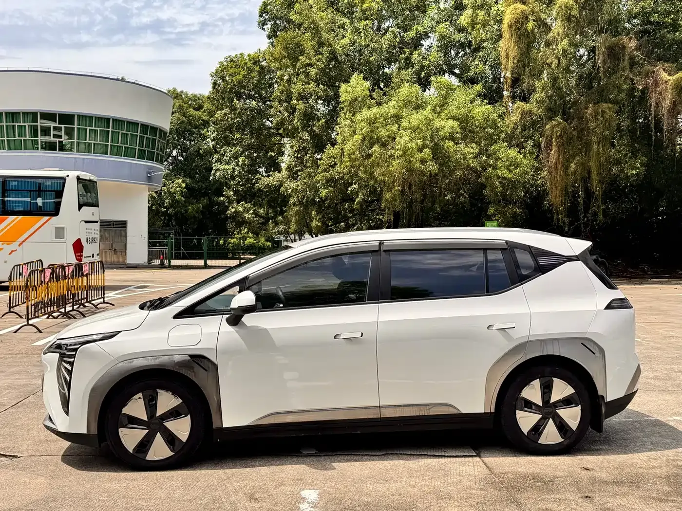 Aion Y Plus 510 Executive Enjoyment Edition 58.9kWh 2025 — фото 4
