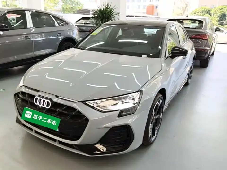 Audi A3 Facelift Sportback 35TFSI Flying Spur Premium + Luxury Selection Package 2026