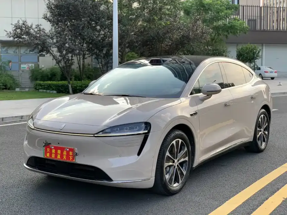Zhijie Luxeed R7 Extended Range 251km Max 2025