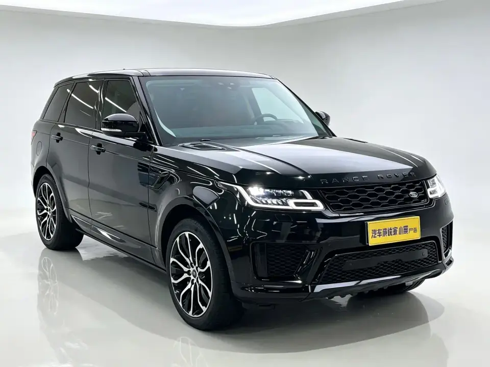 Land Rover Range Rover Sport 3.0 L6 Gloss Black Edition 2022