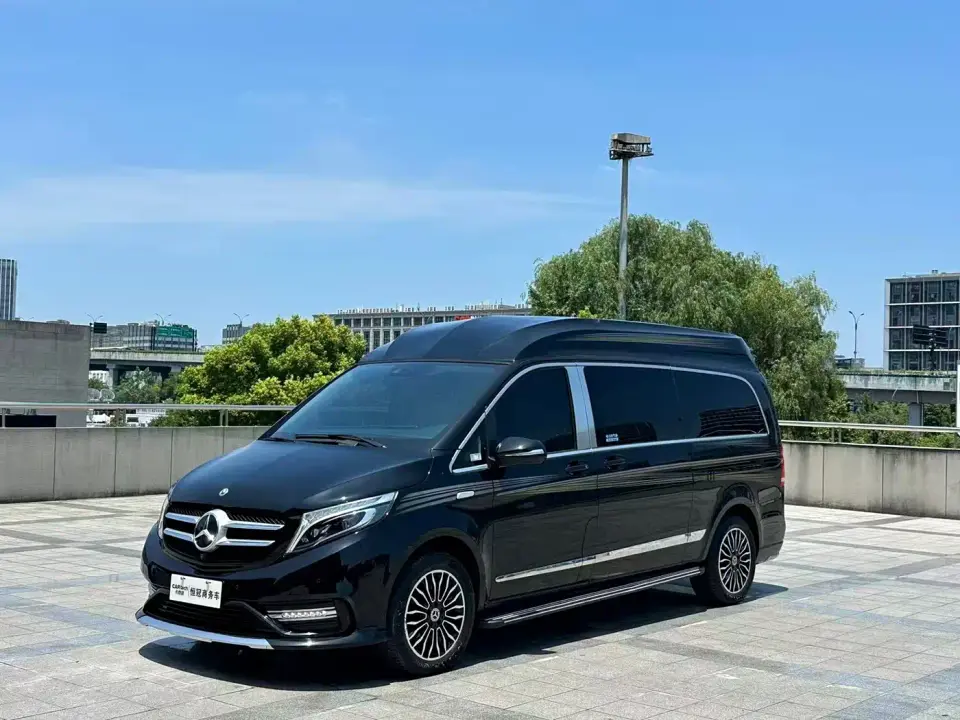 Mercedes-Benz V-Class V 260 L Long Wheelbase Premium Edition 2022