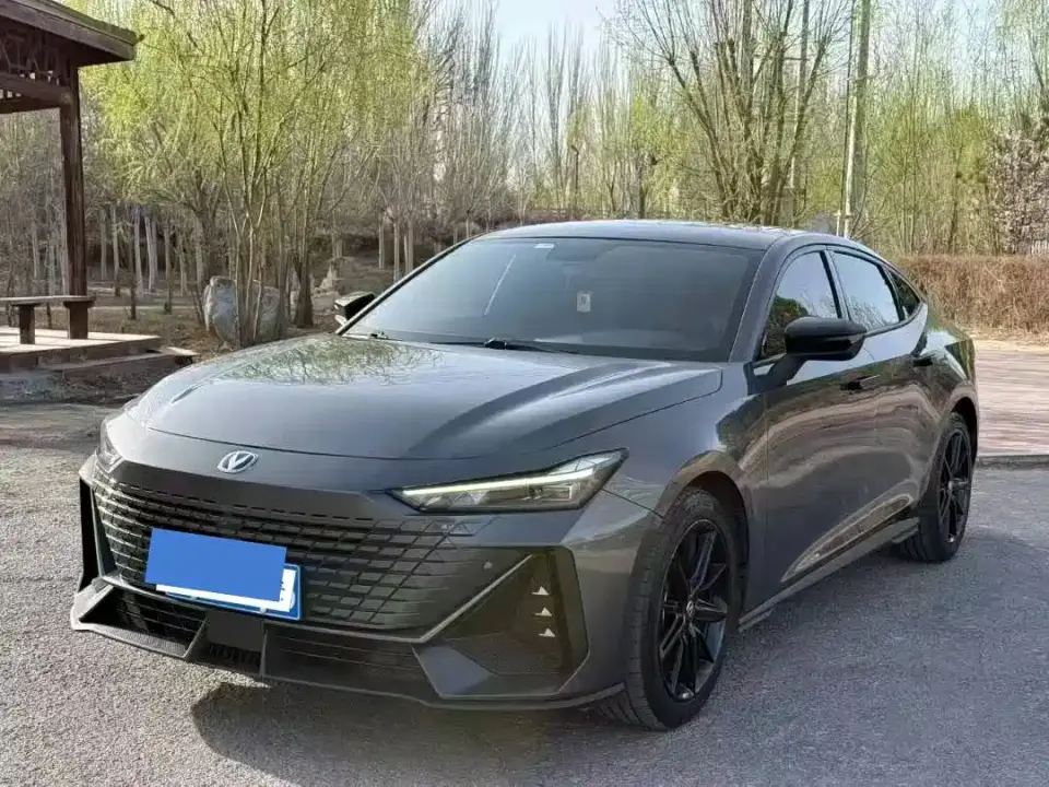 Changan UNI-V 1.5T Premium Edition 2023