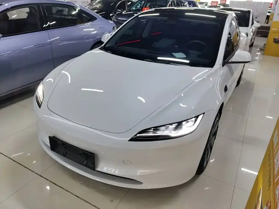Tesla Model 3 Long Range All-Wheel Drive 2024