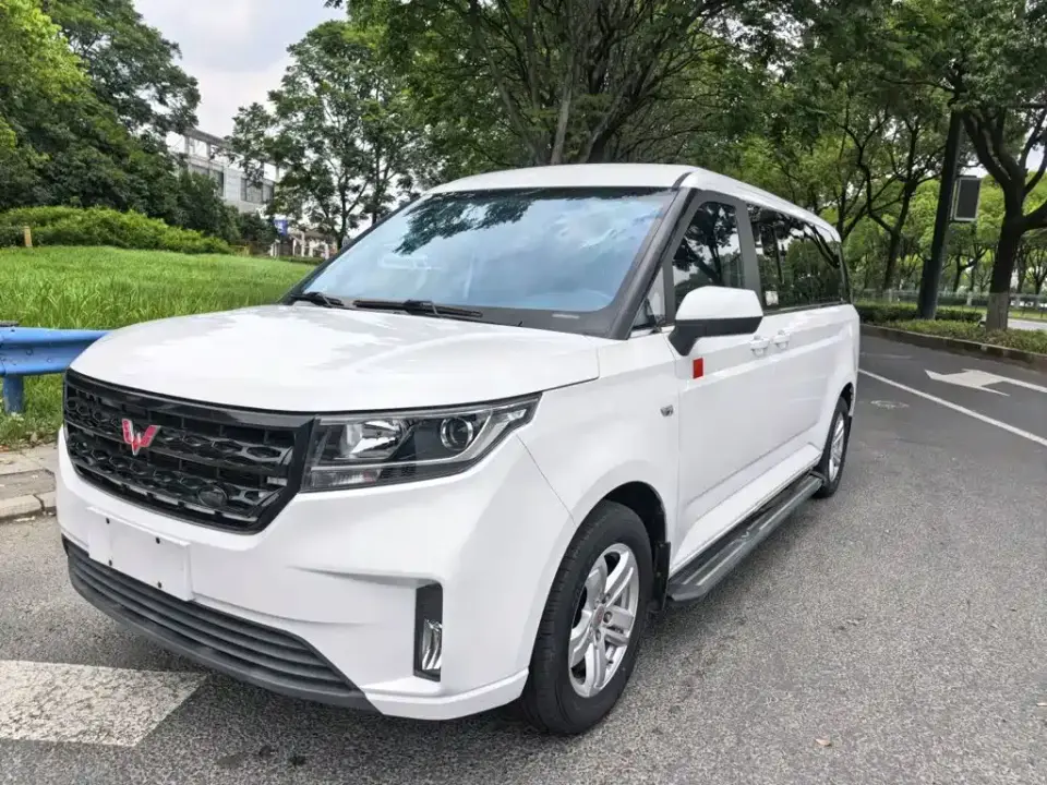 Wuling Motors Wuling Journey 1.5T Manual Luxury Edition 2023