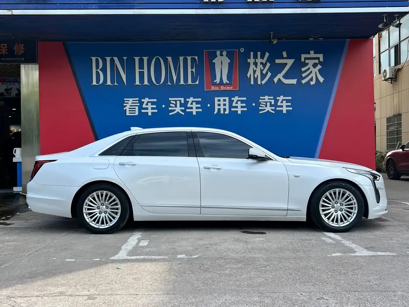 Cadillac CT6 28T Elite Model 2019 — фото 24