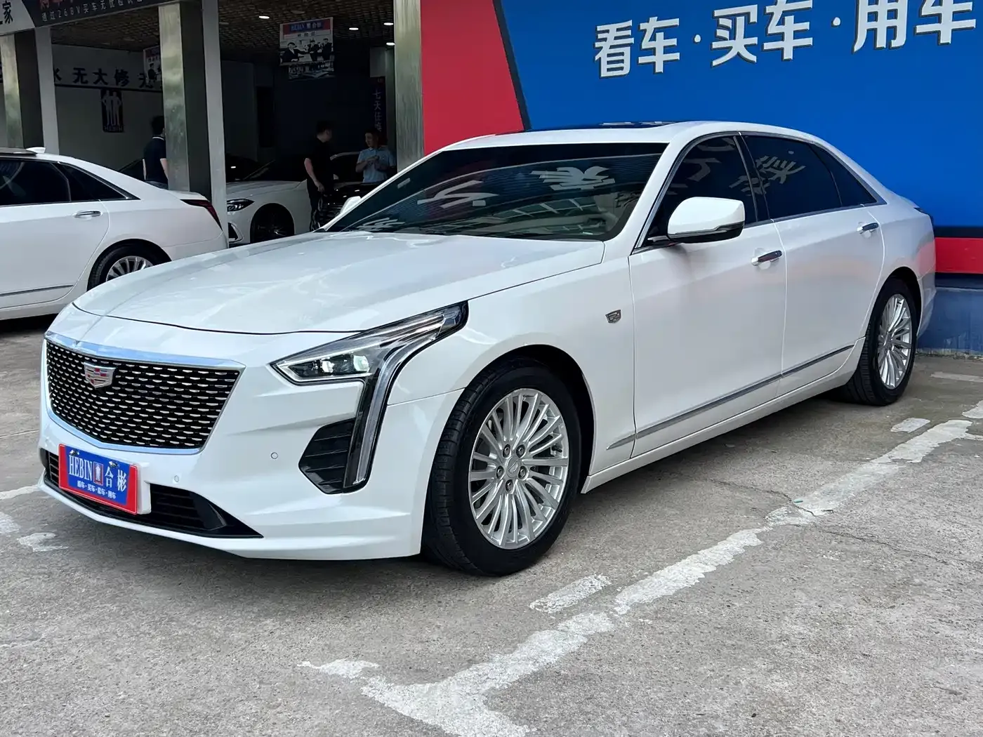 Cadillac CT6 28T Elite Model 2019 — фото 17