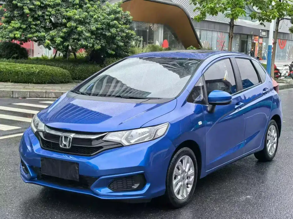 Honda Fit 1.5L CVT Comfort Sunroof Edition 2019